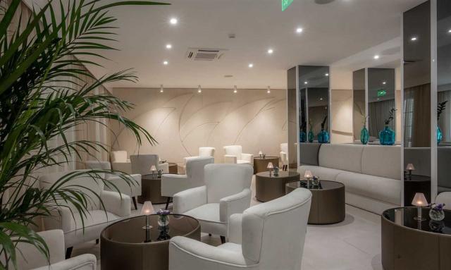 Hotel-Bellevue---Piano-bar.jpg