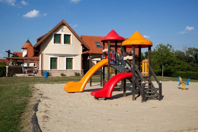 Kehida Holiday Village - Maďarsko, Kehidakustány.jpg