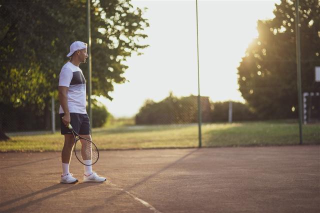 DH Bük_tennis court 2.JPG