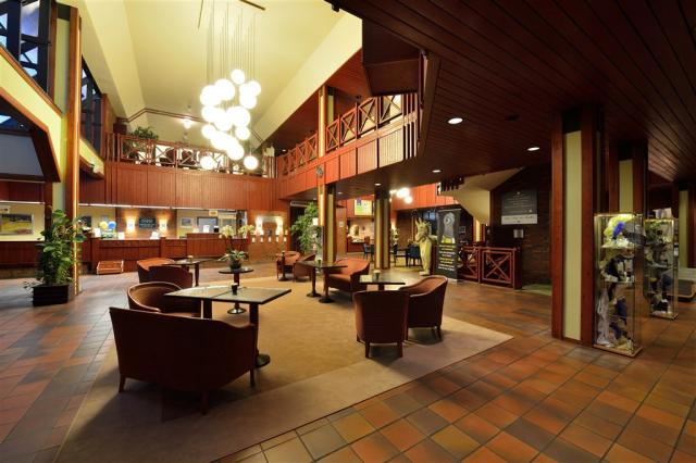 DH Bük_lobby area.jpg