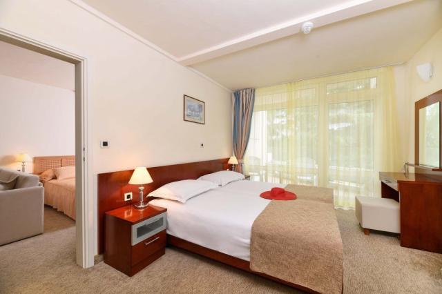 Hotel_Mediteran_Plava_Laguna_2020_Classic_Room_with_Balcony_Par