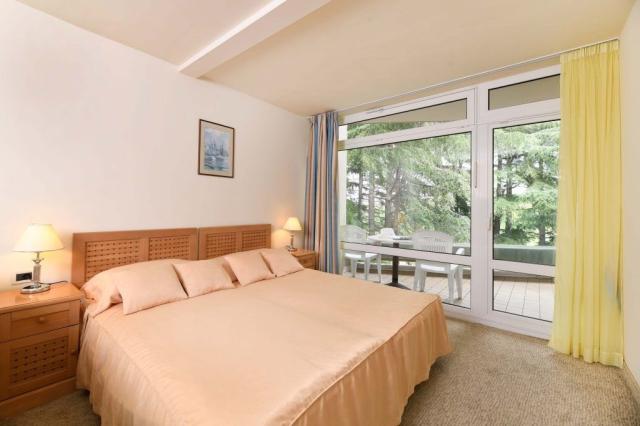Hotel_Mediteran_Plava_Laguna_2020_Classic_Room_with_Balcony_Par