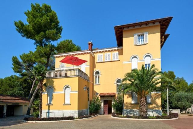 ApartmentsVillas_Bellevue_Plava_Laguna_2020_Villa_Antonija_-2-1
