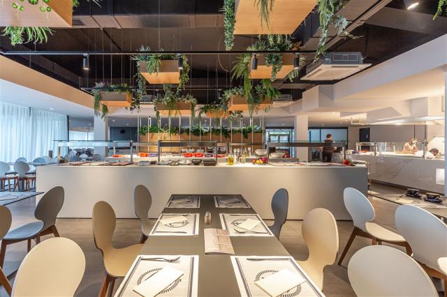 Restaurant_Ad Turres Holiday Resort (2).jpg