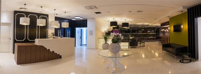 Reception_hotel Esplanade (3).jpg