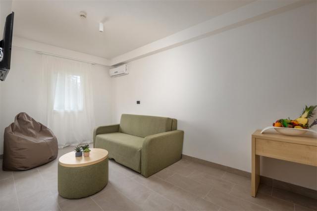 Pansion Delfin_Family room (6).jpg