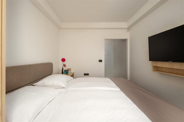 Pansion Delfin_Standard room (4).jpg