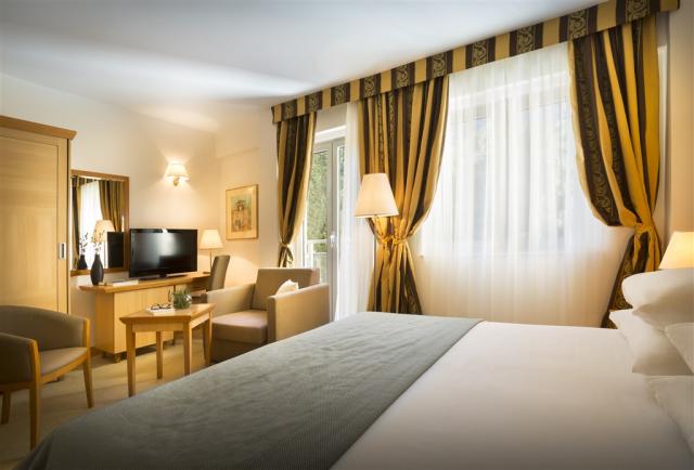 Comfort_Double_Room_S3_1.jpg