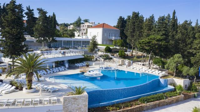 20_Aminess_Port9_Resort_Beach_Beach_11.jpg
