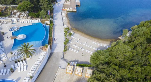 20_Aminess_Port9_Resort_Beach_Beach_9.jpg