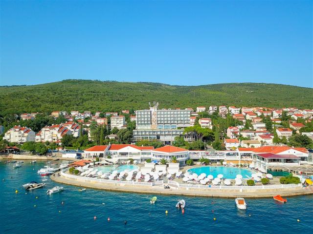 Outdoor pools_hotel Katarina (6).jpg