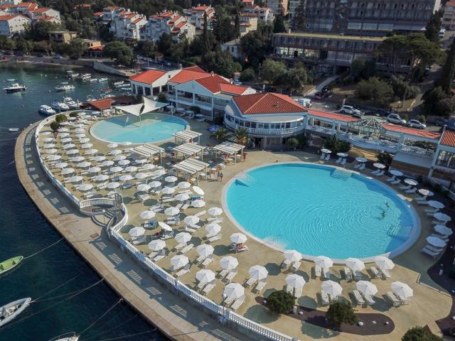 Outdoor pools_hotel Katarina (5).jpg