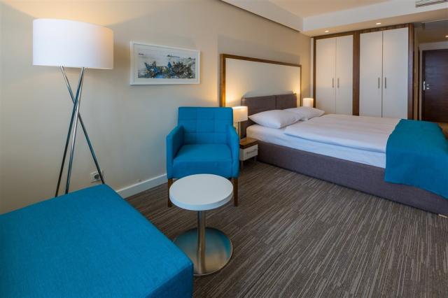 Standard twin room, balcony_hotel Katarina.jpg