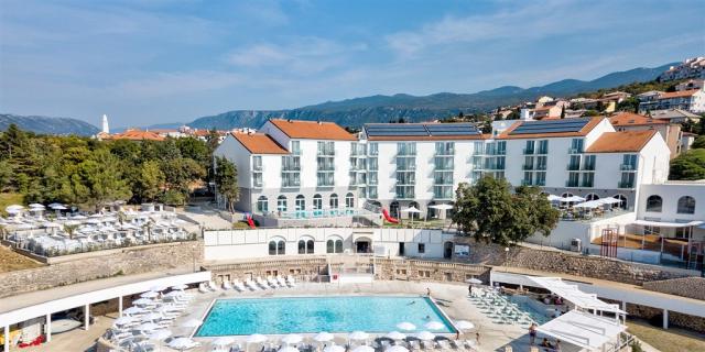 A_Hotel1800x900-1281.jpg