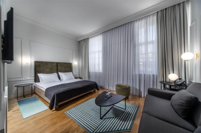 Classic double room with extra bed_hotel Lisanj (2).jpg