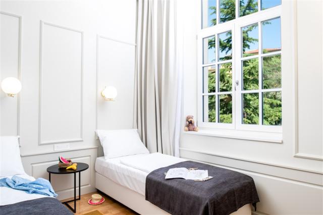 Classic family room for 4 persons_hotel Lisanj (2).jpg