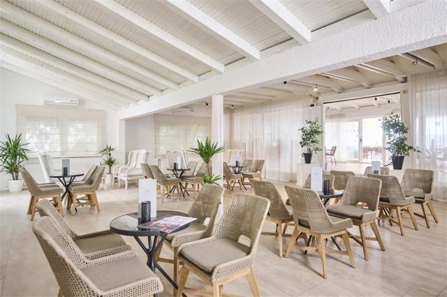 31_Mediteran_Hotel_by_Aminess_Restaurant-and-bar_Lobby-bar_Medi