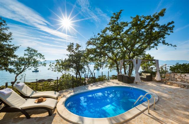 17_Aminess_Style_Camping_Atea_Resort_Beaches_Pools_Beaches_Pool