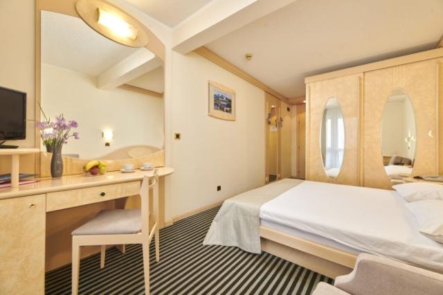 Hotel-Istra-Plava-Laguna-2021-Accommodation-Units-Classic-Room-