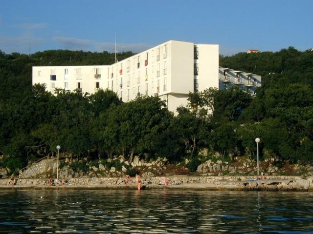 adriatic-hotel-adriatic-hotel-omisalj-ostrov-krk-101-ck-zemek-c