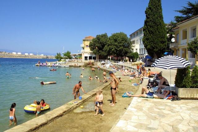 adriatic-hotel-adriatic-hotel-omisalj-ostrov-krk-101-ck-zemek-c
