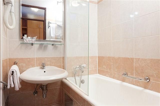 HotelZagrebKarlobag4SWCBM04.jpg