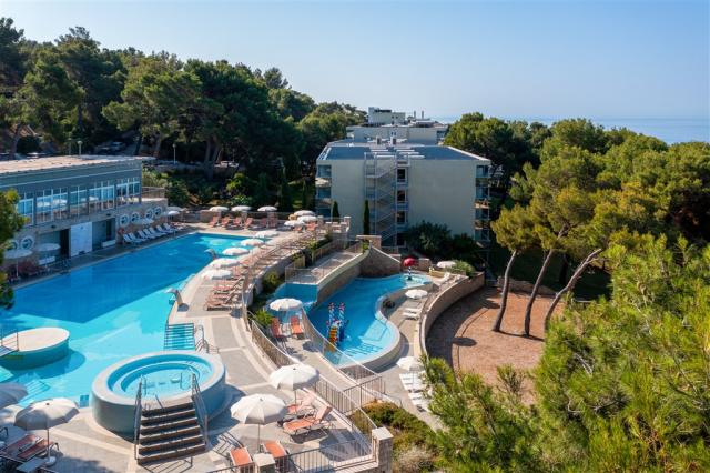 Vespera Pool 7.jpg