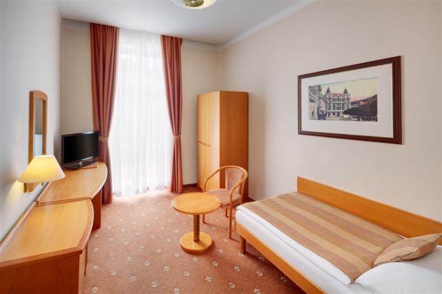 HOTEL HVEZDA_room_Neapol_Superior_SGL_1302_16A7283.jpg