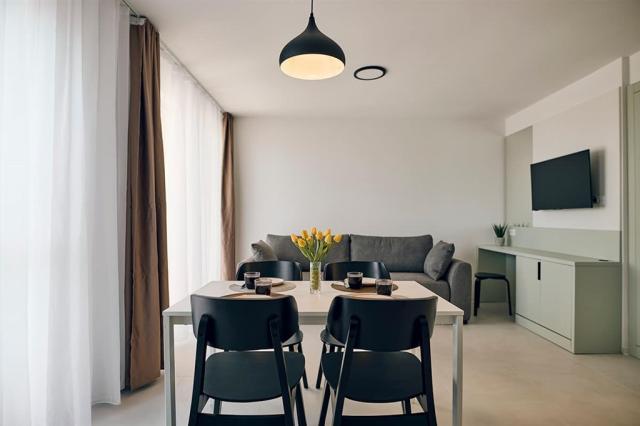 Malinska-Green-Apartments-Krk-Croatia-OB_LivingRoom_Kitchen_03a
