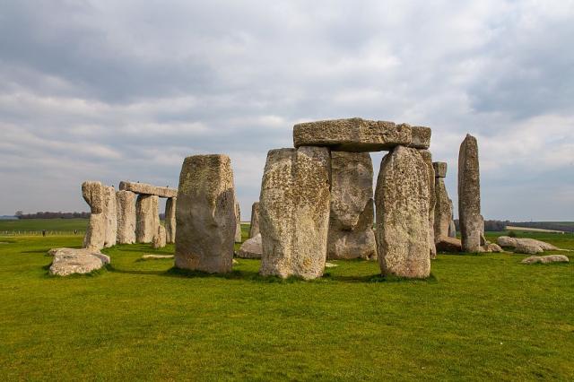 stonehenge_zblizka_I__foto_Pavel_Spurek.jpg