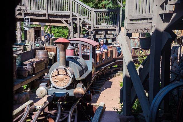 Pariz_Disney (25).jpg