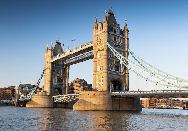 Londyn_Tower_Bridge.jpg
