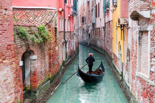 Gondola, Benátky