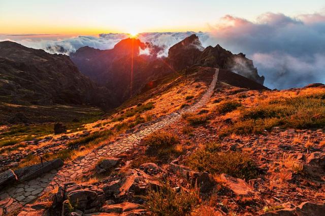 Madeira_Pico_do_Areeiro.jpg