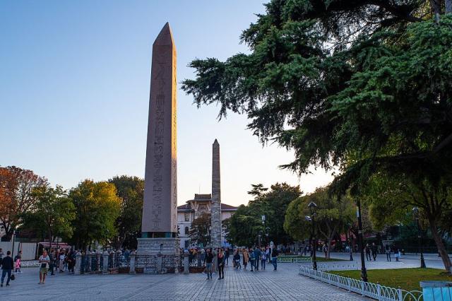 Theodosuv_obelisk_Istanbul_Spurek.jpg