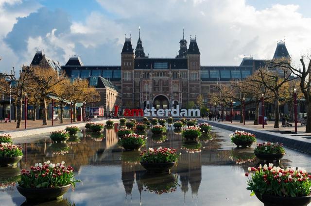 Slavné Rijksmuseum v Amsterdamu