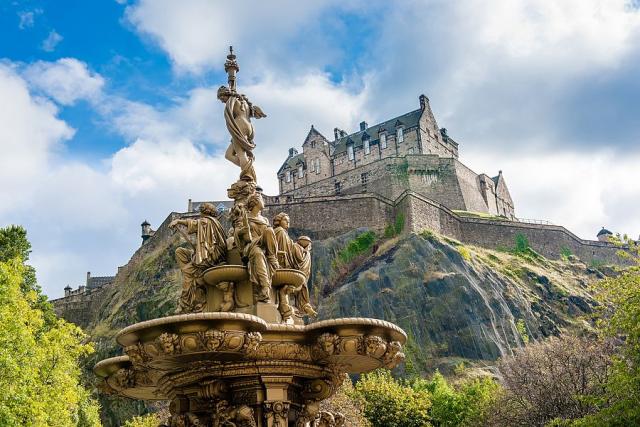 Edinbursky_hrad_.jpg