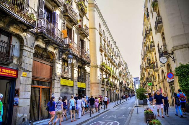 Barcelona_ulice__Pavel_Spurek.jpg