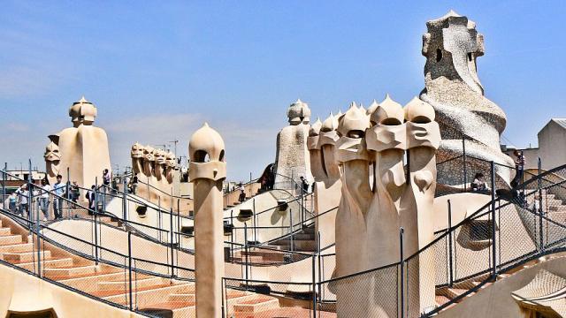 Barcelona_La_Pedrera_Flickr_Alessandro_Bonvini.jpg