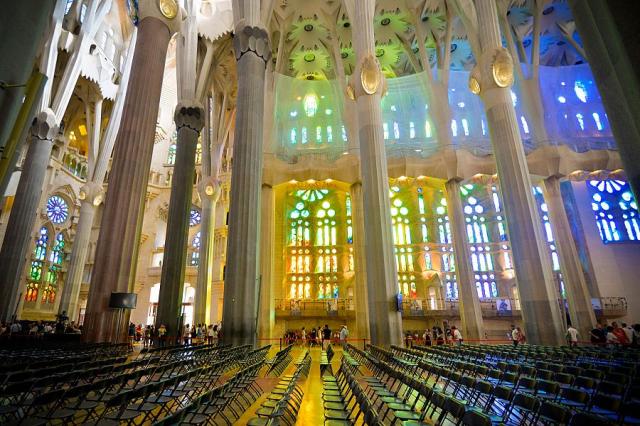 Barcelona_Sagrada_Familia_interier__Pavel_Spurek.jpg