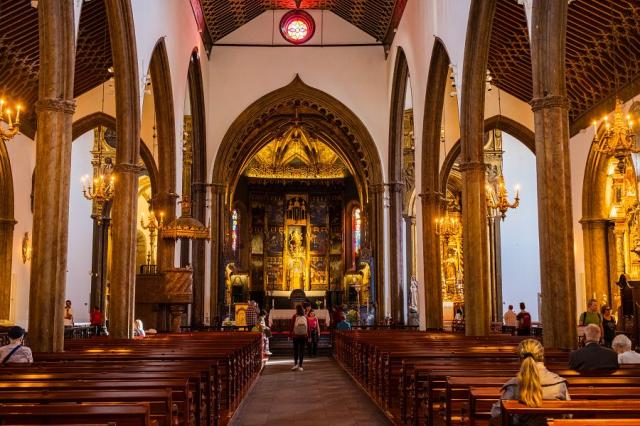 Madeira_Funchal_katedrala_Se_interier__foto_Pavel_Spurek.jpg