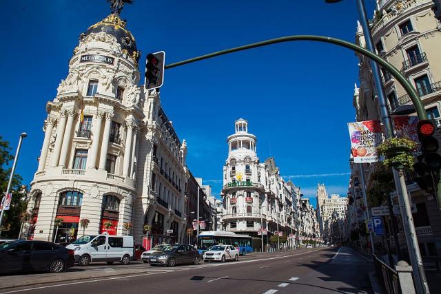 Madrid_Grand_Via_1_foto_Pavel_Spurek.jpg
