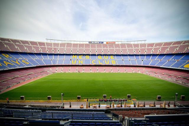 Barcelona_Camp_Nou__Pavel_Spurek_2015.jpg