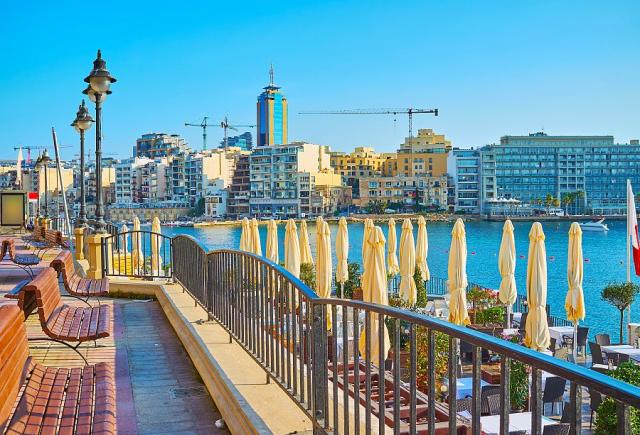 Malta_Sliema_St_Julian_Tower.jpg