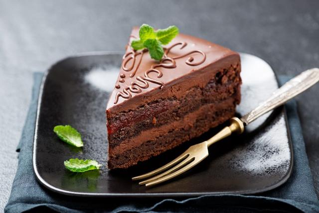 Dort_Sacher.jpg