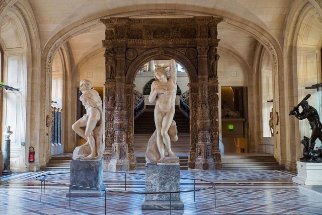 Pariz_Louvre_Michelangeluv_sal__foto_Pavel_Spurek.jpg
