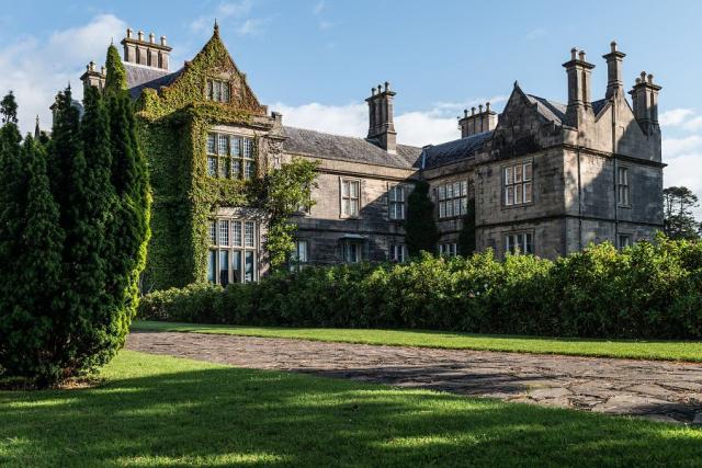 Sídlo Muckross House v tudorovském architektonickém stylu