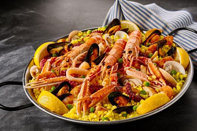 Spanelsko_Valencie_paella.jpg
