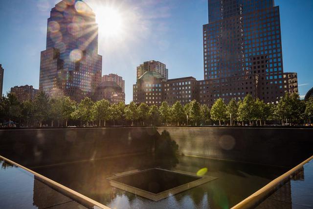 New_York_Ground_Zero_1__foto_Pavel_Spurek.jpg