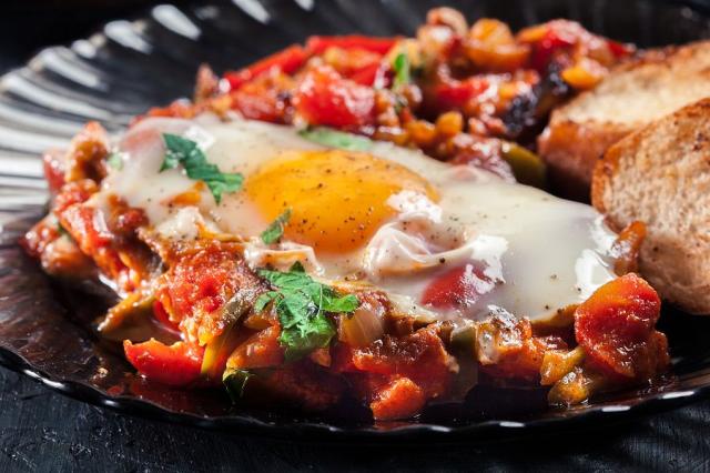 Tunisko_kuchyne_shakshuka.jpg